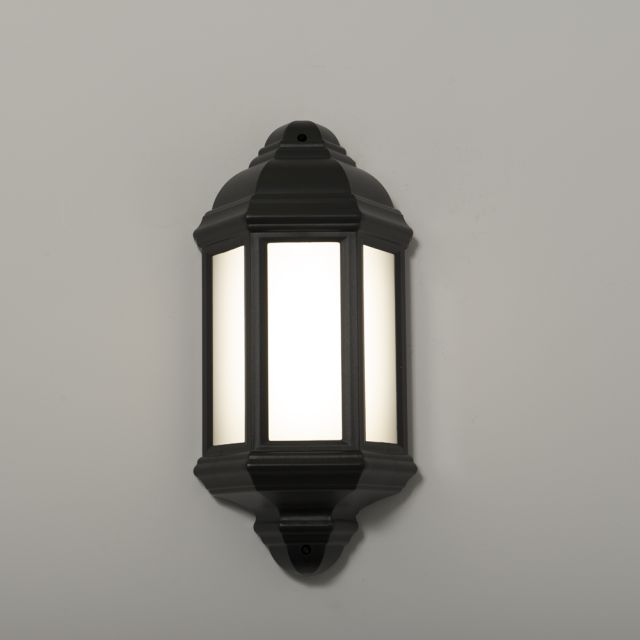 Manta 10w 4000K LED Polycarb Half Wall Lantern Black