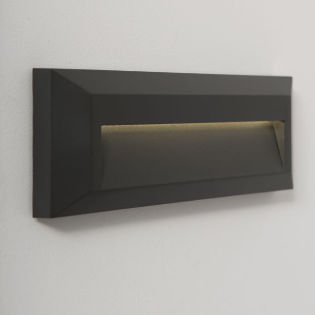 Salta 3w 3000K LED Surface Polycarbonate Bulkhead